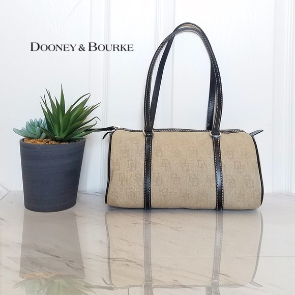 Dooney & Bourke Handbags - 💕Dooney & Bourke Signature Canvas Barrel Bag💕